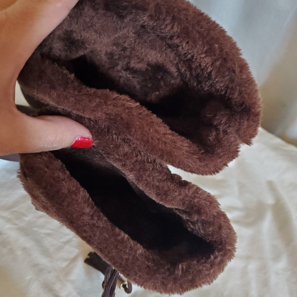 Boots - Picture 5 of 8